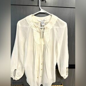 Diane Von Furstenberg boho ivory top. Size 4. Never worn.